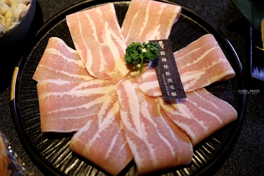 不到400元套餐 超過20種蔬菜鍋料 蔬菜熟食飲料無限吃到飽！專人服務剝蝦超享受｜昭日堂鍋煮