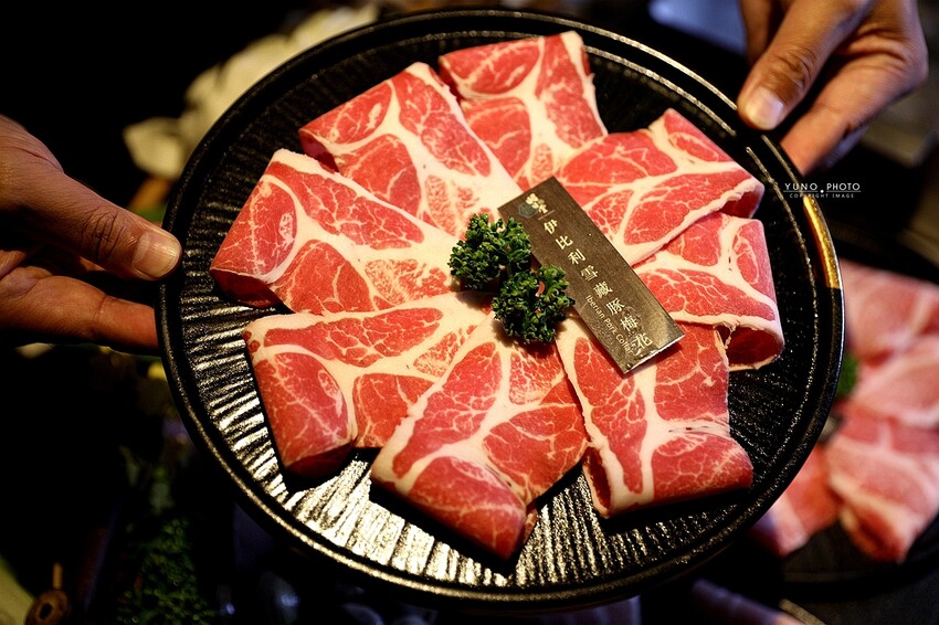 不到400元套餐 超過20種蔬菜鍋料 蔬菜熟食飲料無限吃到飽！專人服務剝蝦超享受｜昭日堂鍋煮