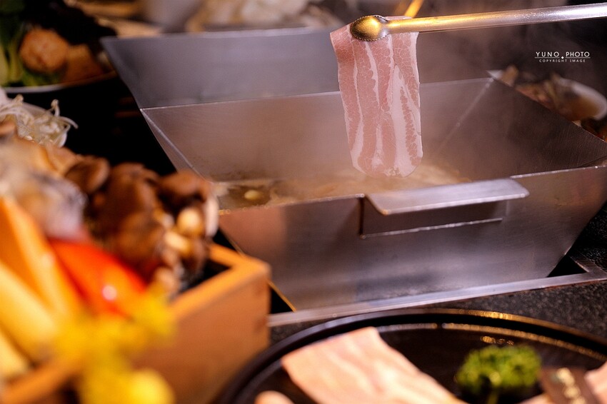 不到400元套餐 超過20種蔬菜鍋料 蔬菜熟食飲料無限吃到飽！專人服務剝蝦超享受｜昭日堂鍋煮