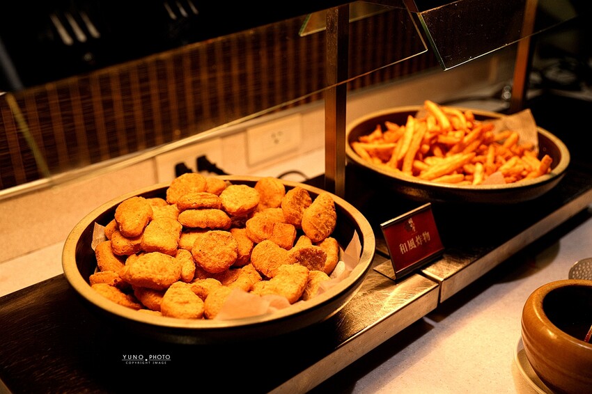 不到400元套餐 超過20種蔬菜鍋料 蔬菜熟食飲料無限吃到飽！專人服務剝蝦超享受｜昭日堂鍋煮