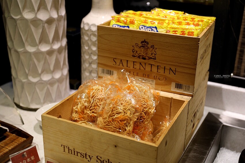 不到400元套餐 超過20種蔬菜鍋料 蔬菜熟食飲料無限吃到飽！專人服務剝蝦超享受｜昭日堂鍋煮