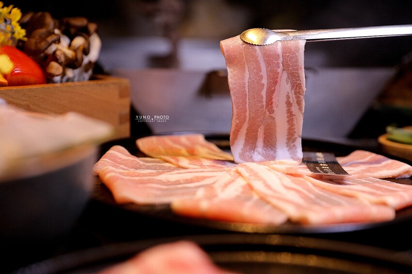 不到400元套餐 超過20種蔬菜鍋料 蔬菜熟食飲料無限吃到飽！專人服務剝蝦超享受｜昭日堂鍋煮