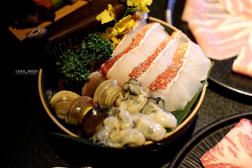 不到400元套餐 超過20種蔬菜鍋料 蔬菜熟食飲料無限吃到飽！專人服務剝蝦超享受｜昭日堂鍋煮