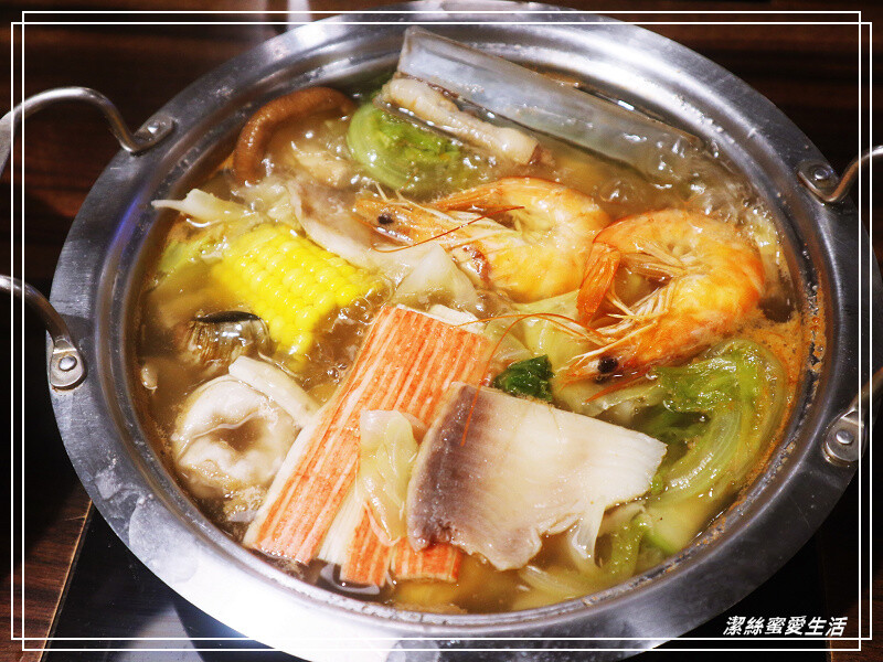 孫太太嚴選超市火鍋-桃園中壢/平日限定!最新好康優惠-239元起.個人輕火鍋套餐~滷肉飯麻辣鴨血吃到飽.外加飲料無限喝還免收服務費 - 潔絲蜜愛生活