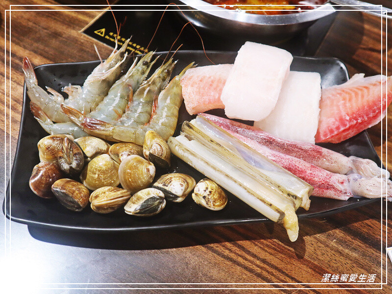 孫太太嚴選超市火鍋-桃園中壢/平日限定!最新好康優惠-239元起.個人輕火鍋套餐~滷肉飯麻辣鴨血吃到飽.外加飲料無限喝還免收服務費 - 潔絲蜜愛生活