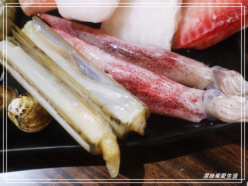 孫太太嚴選超市火鍋-桃園中壢/平日限定!最新好康優惠-239元起.個人輕火鍋套餐~滷肉飯麻辣鴨血吃到飽.外加飲料無限喝還免收服務費 - 潔絲蜜愛生活