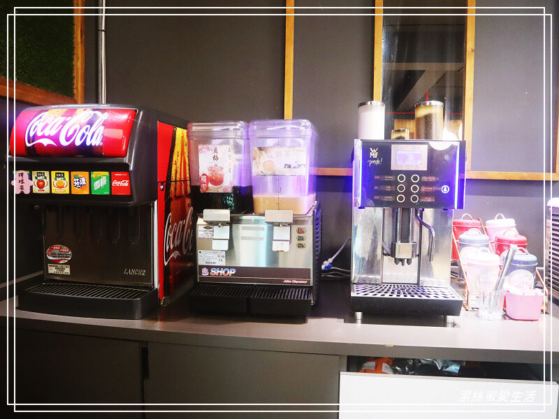 孫太太嚴選超市火鍋-桃園中壢/平日限定!最新好康優惠-239元起.個人輕火鍋套餐~滷肉飯麻辣鴨血吃到飽.外加飲料無限喝還免收服務費 - 潔絲蜜愛生活