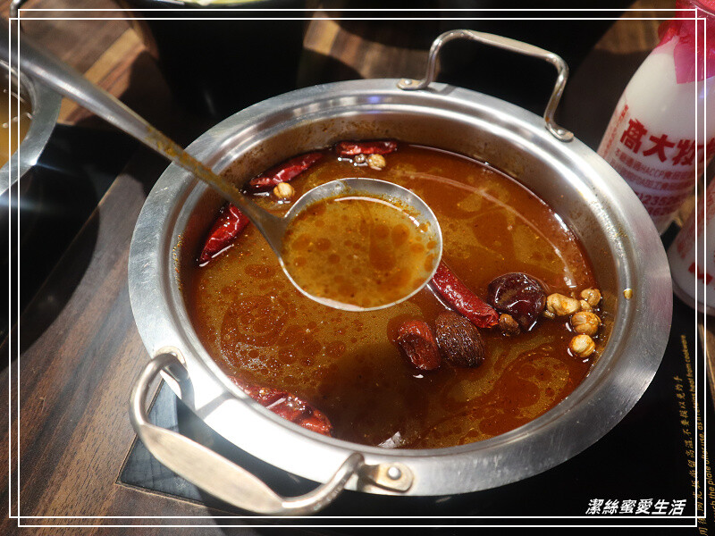 孫太太嚴選超市火鍋-桃園中壢/平日限定!最新好康優惠-239元起.個人輕火鍋套餐~滷肉飯麻辣鴨血吃到飽.外加飲料無限喝還免收服務費 - 潔絲蜜愛生活