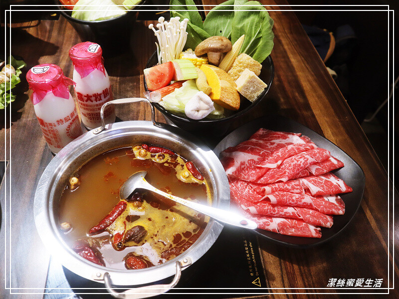 孫太太嚴選超市火鍋-桃園中壢/平日限定!最新好康優惠-239元起.個人輕火鍋套餐~滷肉飯麻辣鴨血吃到飽.外加飲料無限喝還免收服務費 - 潔絲蜜愛生活