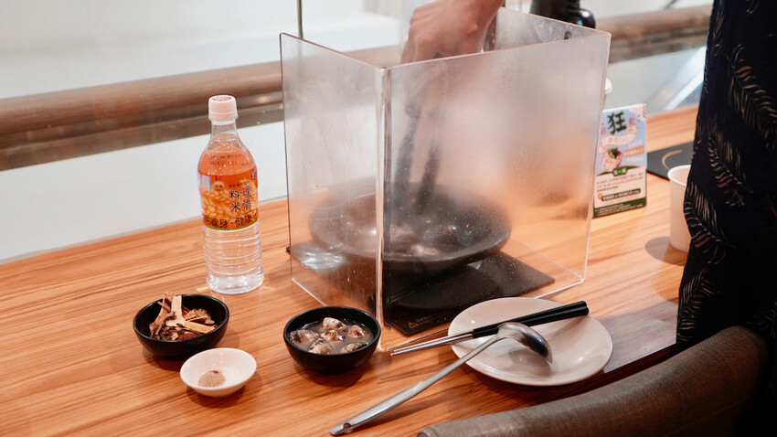 [林口火鍋] 超人氣排隊名店「狂一鍋 台式火鍋」不限時吃到飽 中午限定鍋物只要299元！