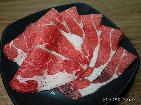 安格斯牛背肩 -孫太太嚴選超市火鍋桃園店 (2).jpg