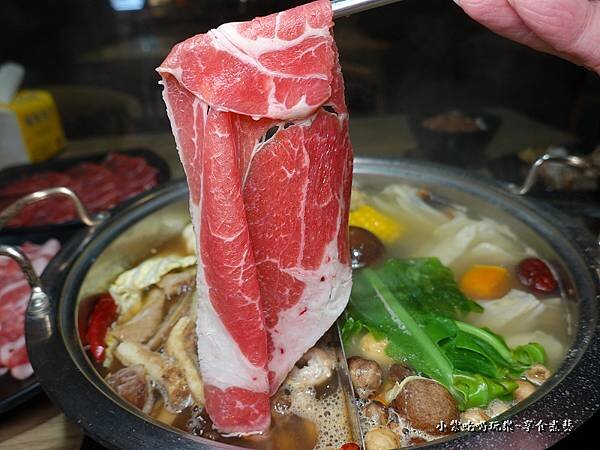 安格斯牛背肩 -孫太太嚴選超市火鍋桃園店 (4).jpg