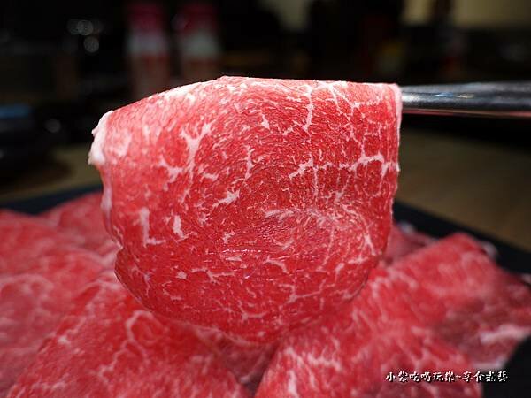 澳洲M9和牛 -孫太太嚴選超市火鍋桃園店 (3).jpg