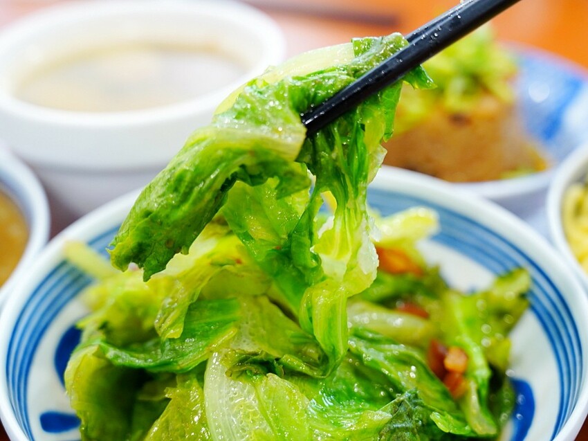 台中市北屯區王爺王肉羹|水湳市場旁必吃米糕、魚翅肉羹排隊小吃|台中水湳美食地圖