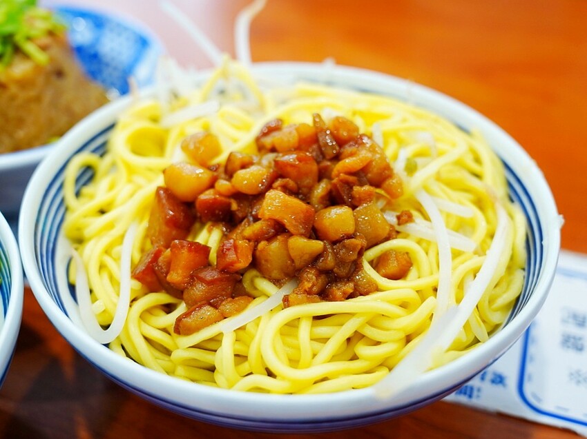 台中市北屯區王爺王肉羹|水湳市場旁必吃米糕、魚翅肉羹排隊小吃|台中水湳美食地圖