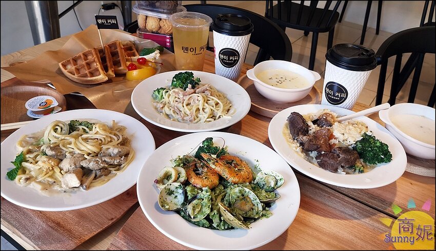 天奕創意料理咖啡|吃過一次就記住!韓文招牌賣義式料理台灣麵食.必點溫州大餛飩、超厚切XO醬牛肉燉飯-商妮吃喝遊樂