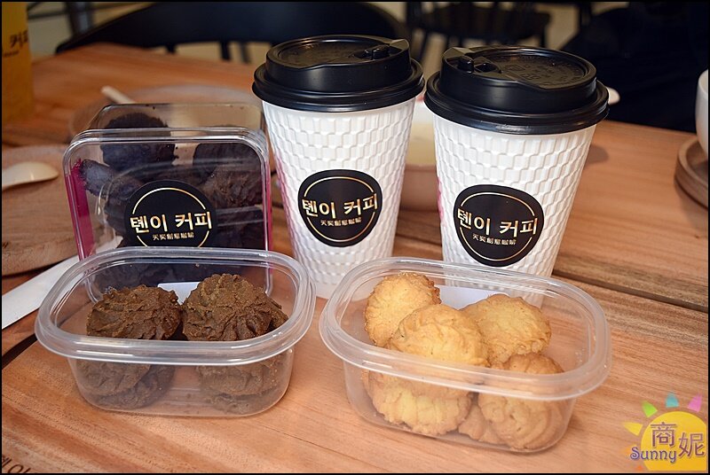 天奕創意料理咖啡|吃過一次就記住!韓文招牌賣義式料理台灣麵食.必點溫州大餛飩、超厚切XO醬牛肉燉飯-商妮吃喝遊樂