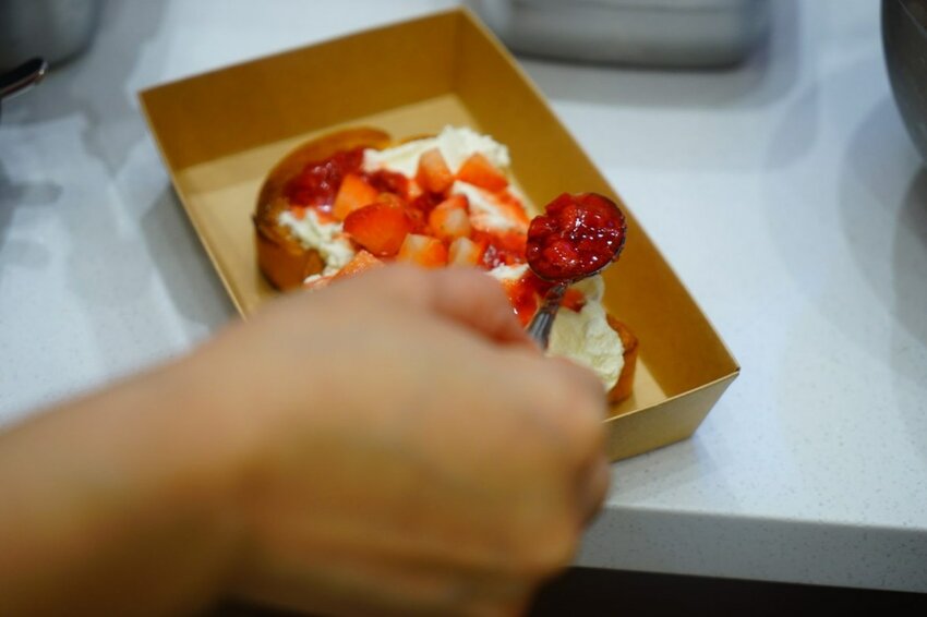 【樂兔洋食行x滿滿奶酥moomoo】遠百竹北必吃美食 顛覆味蕾的熱壓吐司不只是吐司！竹北美食/新竹美食/園區下午茶外送 - Cutier吃飯中 樂兔洋食行與滿滿奶酥在新開幕的「遠百竹北」推出季節限定品