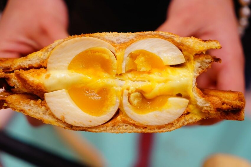 【樂兔洋食行x滿滿奶酥moomoo】遠百竹北必吃美食 顛覆味蕾的熱壓吐司不只是吐司！竹北美食/新竹美食/園區下午茶外送 - Cutier吃飯中 樂兔洋食行與滿滿奶酥在新開幕的「遠百竹北」推出季節限定品