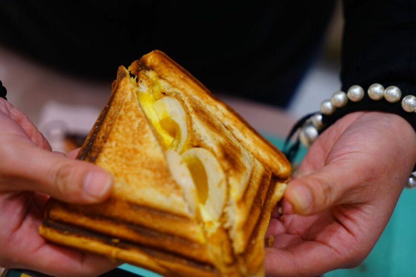 【樂兔洋食行x滿滿奶酥moomoo】遠百竹北必吃美食 顛覆味蕾的熱壓吐司不只是吐司！竹北美食/新竹美食/園區下午茶外送 - Cutier吃飯中 樂兔洋食行與滿滿奶酥在新開幕的「遠百竹北」推出季節限定品