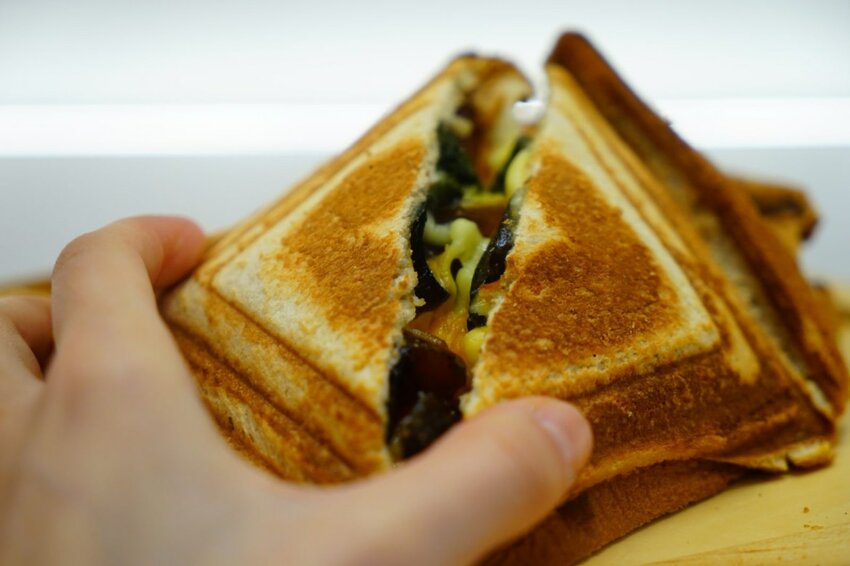 【樂兔洋食行x滿滿奶酥moomoo】遠百竹北必吃美食 顛覆味蕾的熱壓吐司不只是吐司！竹北美食/新竹美食/園區下午茶外送 - Cutier吃飯中 樂兔洋食行與滿滿奶酥在新開幕的「遠百竹北」推出季節限定品