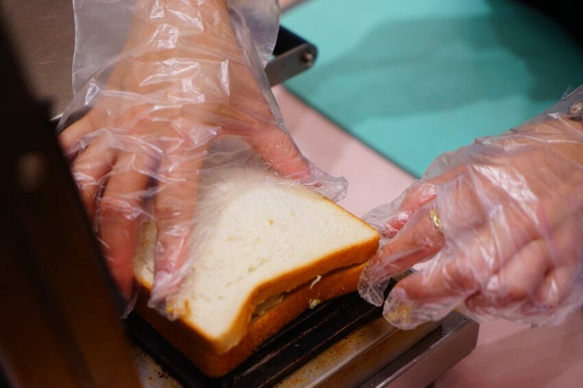 【樂兔洋食行x滿滿奶酥moomoo】遠百竹北必吃美食 顛覆味蕾的熱壓吐司不只是吐司！竹北美食/新竹美食/園區下午茶外送 - Cutier吃飯中 樂兔洋食行與滿滿奶酥在新開幕的「遠百竹北」推出季節限定品