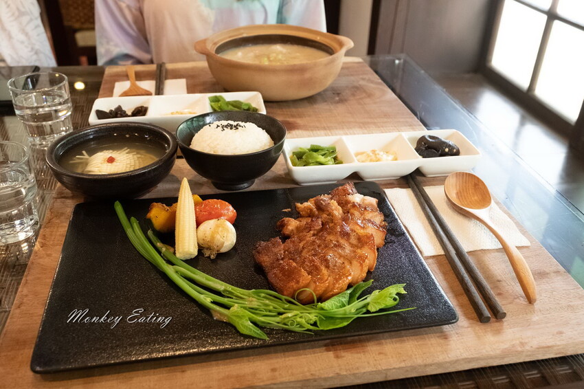 蕭如松藝術園區｜文青日式老宅院，和服體驗，四方青松茶屋，IG打卡櫻花水信玄餅 - 貪吃猴的幻想