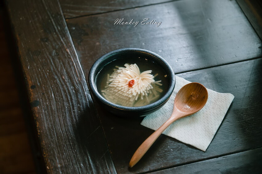蕭如松藝術園區｜文青日式老宅院，和服體驗，四方青松茶屋，IG打卡櫻花水信玄餅 - 貪吃猴的幻想