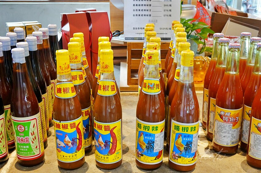 【台中】東區｜台中第四市場，老市場咖啡廳，台味香腸東泉辣椒醬熱壓吐司