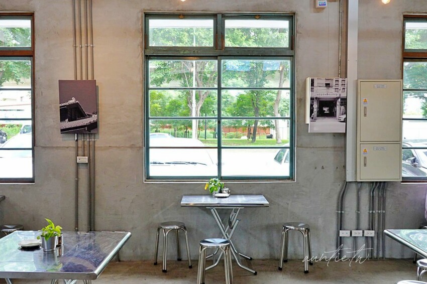 【台中】東區｜台中第四市場，老市場咖啡廳，台味香腸東泉辣椒醬熱壓吐司