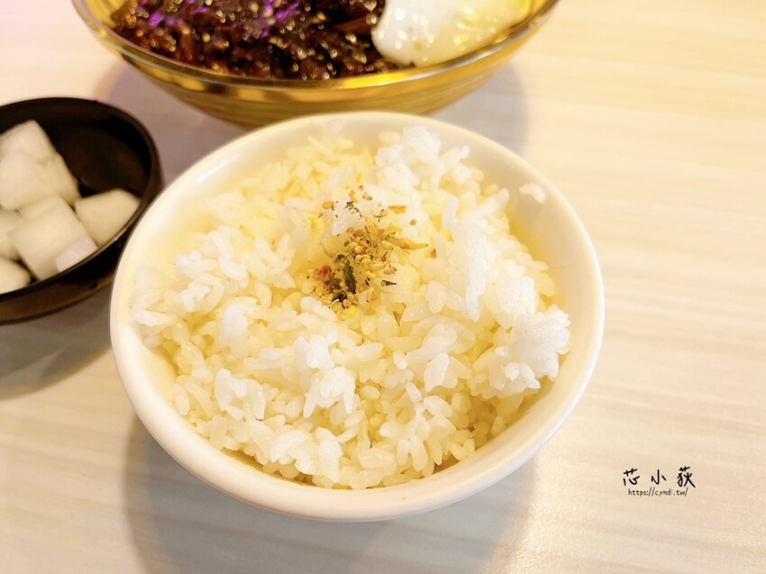 歐霸食鍋，台中中國醫百元平價道地韓式炸雞/炸醬麵/年糕/泡菜煎餅 - Cyndi loves 享食天堂