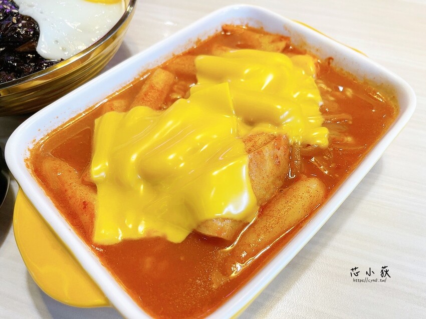 歐霸食鍋，台中中國醫百元平價道地韓式炸雞/炸醬麵/年糕/泡菜煎餅 - Cyndi loves 享食天堂