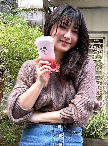 台北信義│飲料推薦│不要對我尖叫 情人節新品上市:浪漫玫瑰遇上回甘綠茶,飲料也可以很有滋味│玫瑰紅茶歐蕾+玫瑰荔枝氣泡飲+茉莉綠茶佐玫瑰凍│台北松菸店近捷運市政府站【附菜單】【網美飲料店】