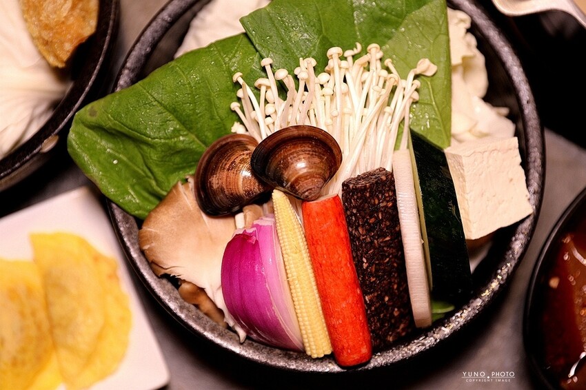 綠意盎然唯美森林系火鍋!霜淇淋飲料咖啡免費無限吃到飽|森饗鍋物 Senn shabu-台中漢口館