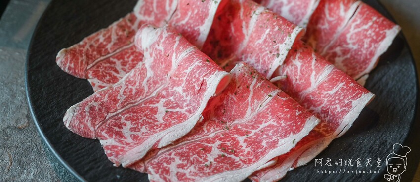 【台中】森饗鍋物漢口店｜挑戰台中最美森林系火鍋店，吃火鍋還能享受被植物包圍的幸福感 » 阿君的玩食天堂