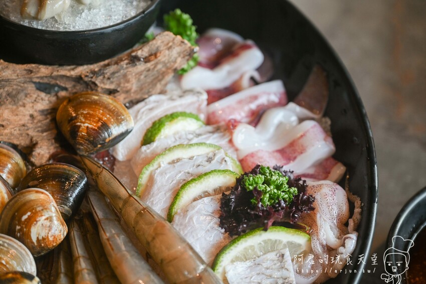 【台中】森饗鍋物漢口店｜挑戰台中最美森林系火鍋店，吃火鍋還能享受被植物包圍的幸福感 » 阿君的玩食天堂