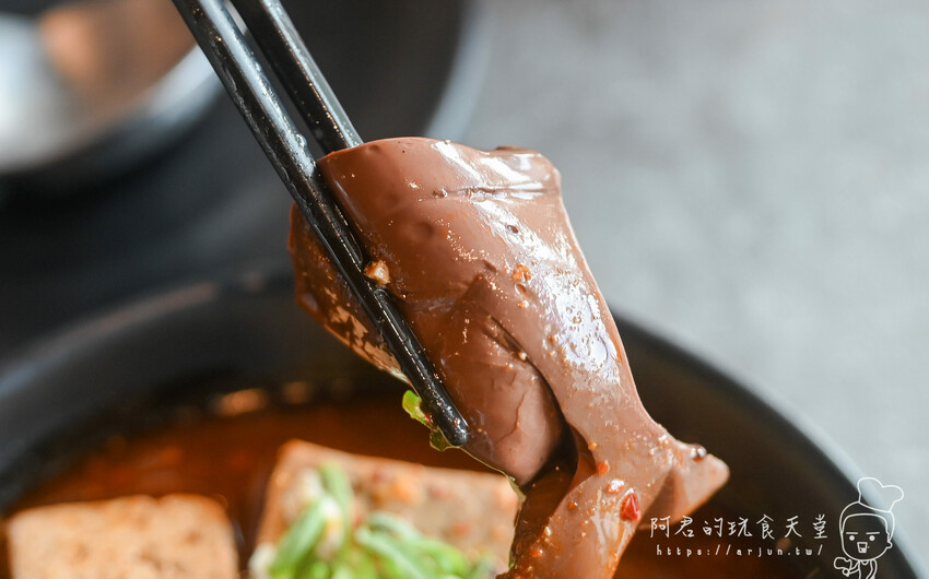 【台中】森饗鍋物漢口店｜挑戰台中最美森林系火鍋店，吃火鍋還能享受被植物包圍的幸福感 » 阿君的玩食天堂