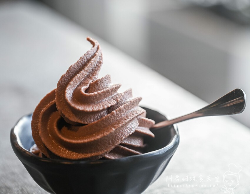 【台中】森饗鍋物漢口店｜挑戰台中最美森林系火鍋店，吃火鍋還能享受被植物包圍的幸福感 » 阿君的玩食天堂