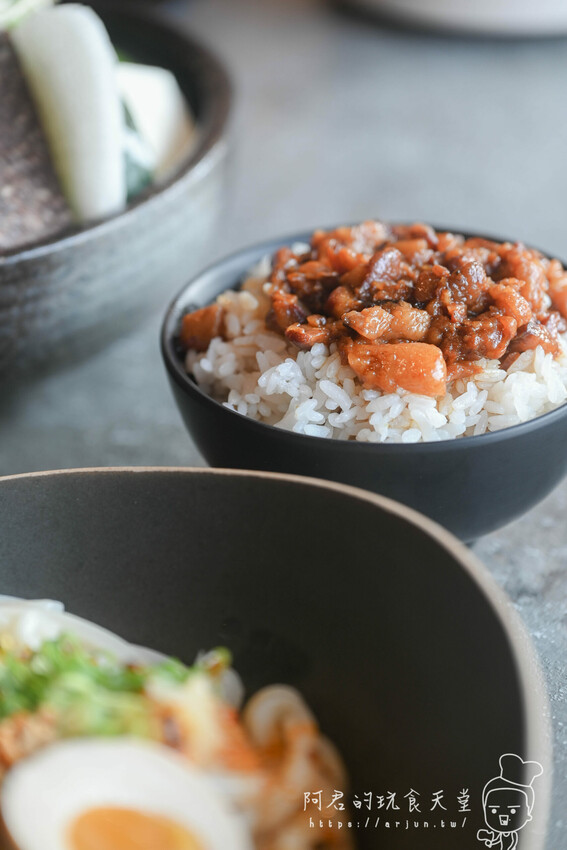 【台中】森饗鍋物漢口店｜挑戰台中最美森林系火鍋店，吃火鍋還能享受被植物包圍的幸福感 » 阿君的玩食天堂