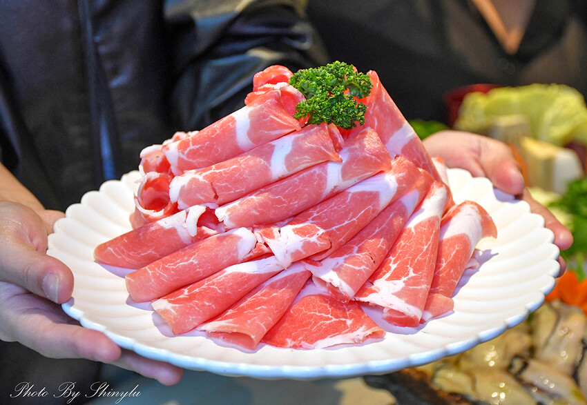 支持在地小農的有機蔬食精品涮涮鍋，吃得到食材的原始風味