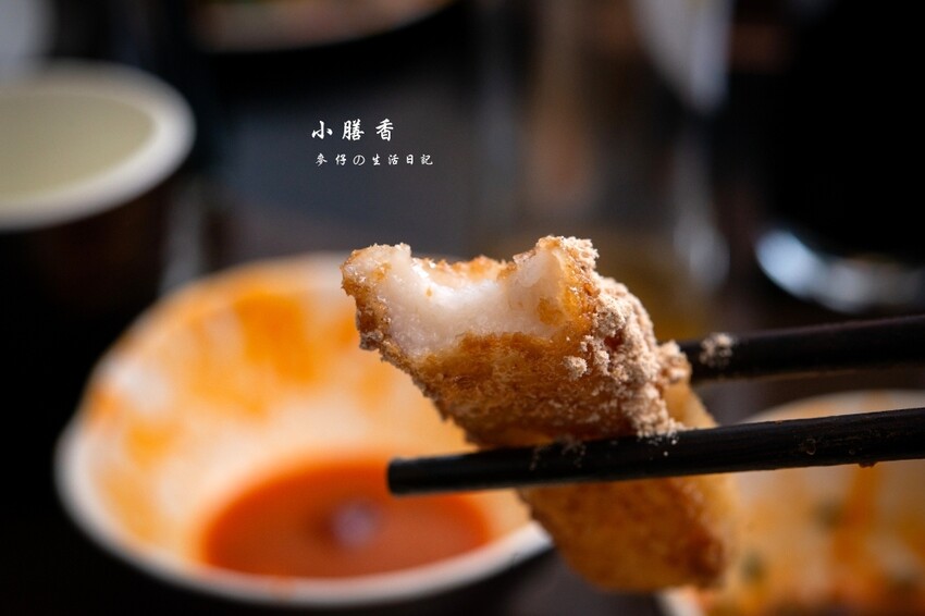 台北東區麻辣火鍋！小膳香成都麻辣火鍋，四川地道牛油湯頭不能錯過。