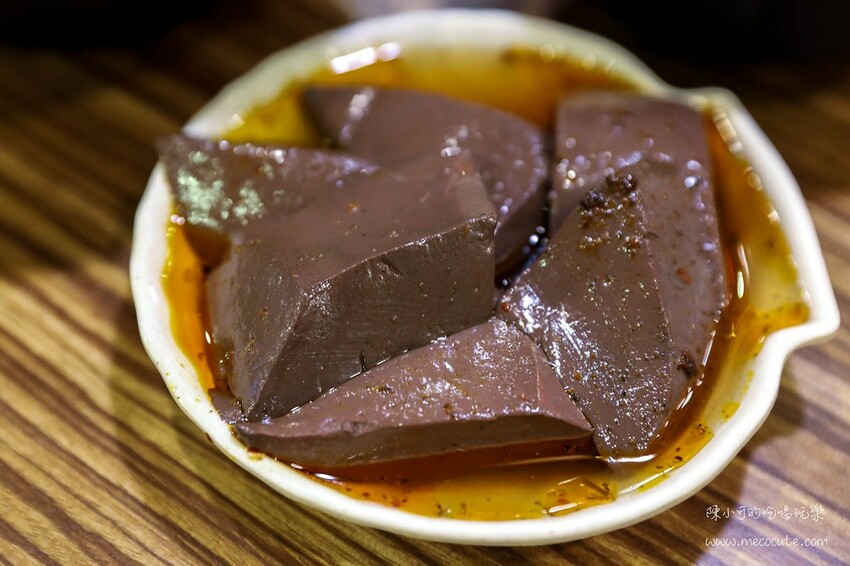 新北市三重區天冷吃補!一個人也能獨享薑母鴨、羊肉爐和大胃王套餐!菜單150元起~還有鴨血臭豆腐推薦