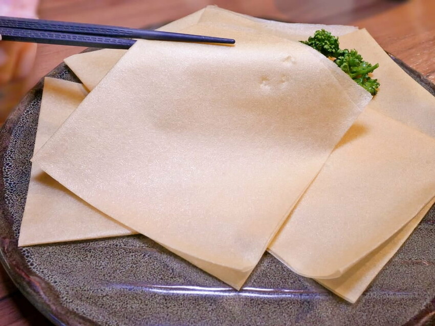 | 新莊火鍋 | 囍富火鍋.當月壽星送海陸肉肉蛋糕.費時熬煮