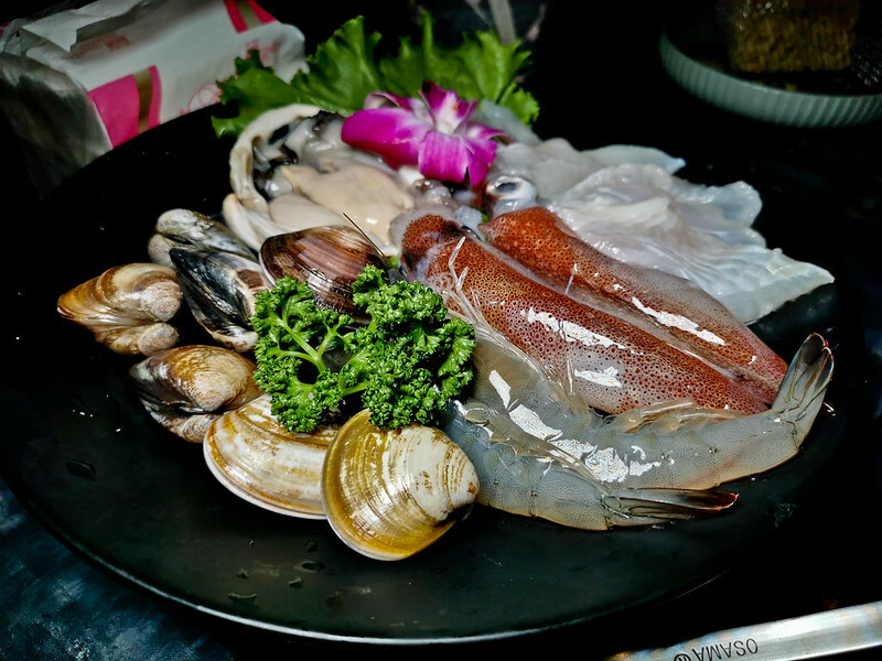 必吃老撈麻辣鍋！南京復興站商業午餐，八百八十元雙人麻辣鍋體驗