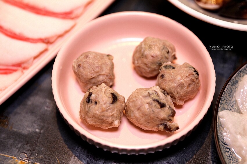 CP值爆表!780雙人海陸特餐副食吃到飽 老饕激推噴火三寶 黃牛胸肉