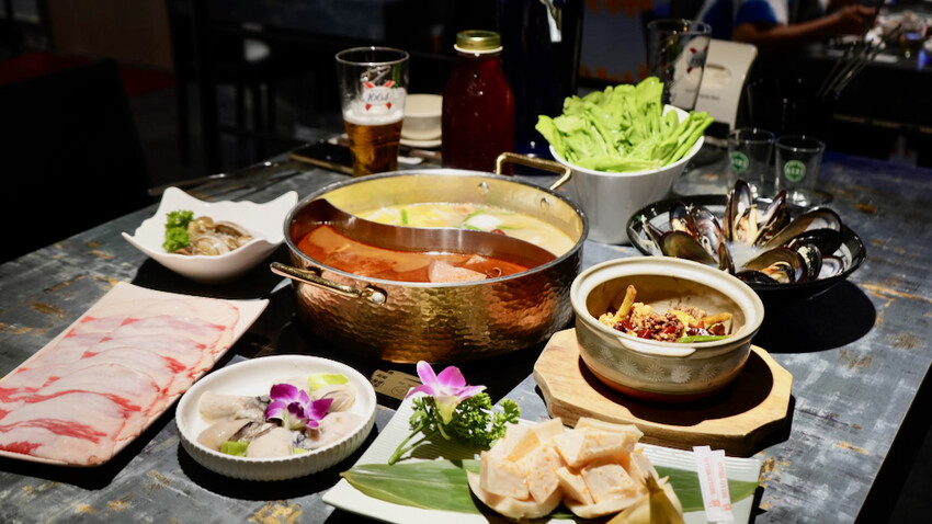 [台北火鍋] 老撈麻辣火鍋｜被火鍋耽誤的熱炒店！老撈瘋鍋季免費送海鮮拼盤！