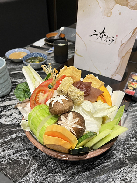 【台北美食】生日慶生台北專人代煮火鍋|號稱火鍋界PRADA|