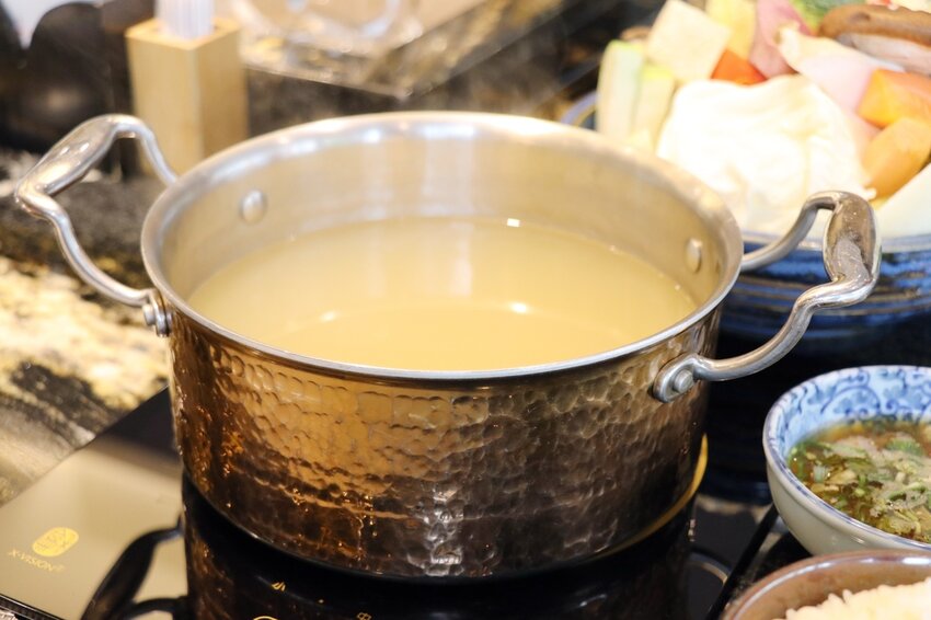 火鍋界的PRADA.木曜4超玩推薦.貼心桌邊服務.大安區頂級火鍋.約會餐廳推薦♥二本松涮涮屋♥(文末菜單)