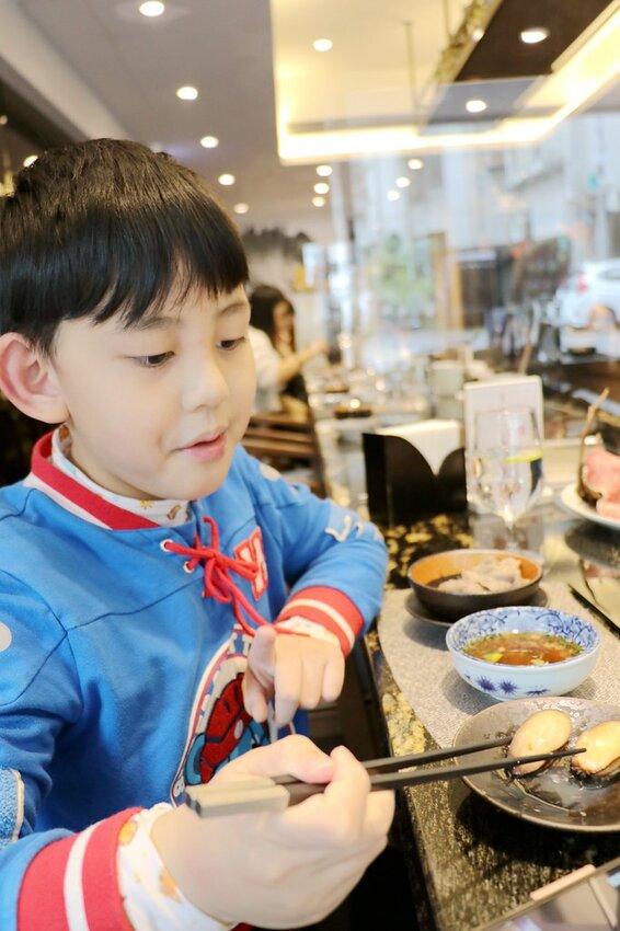 火鍋界的PRADA.木曜4超玩推薦.貼心桌邊服務.大安區頂級火鍋.約會餐廳推薦♥二本松涮涮屋♥(文末菜單)