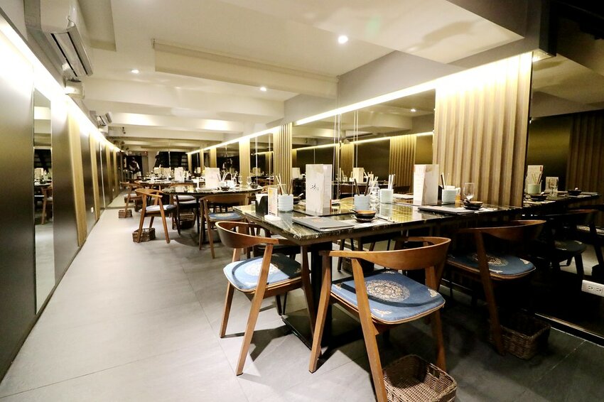 火鍋界的PRADA.木曜4超玩推薦.貼心桌邊服務.大安區頂級火鍋.約會餐廳推薦♥二本松涮涮屋♥(文末菜單)